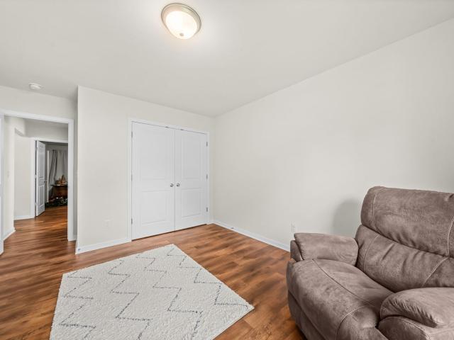 749 Oxford Drive