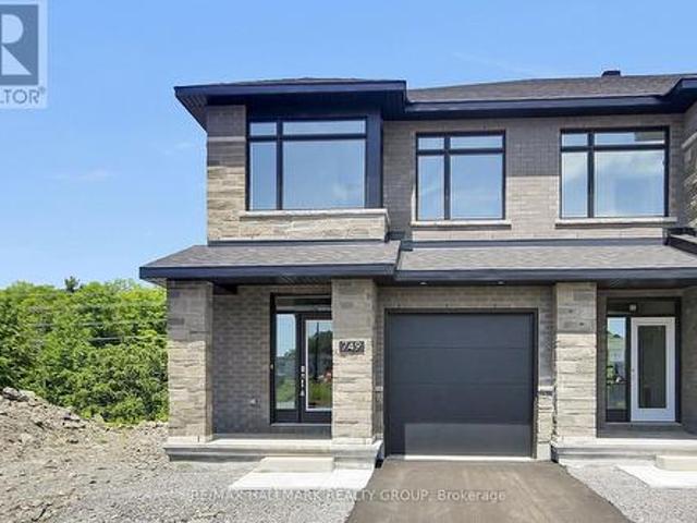 749 Newstead Crescent, Ottawa, ON, K2K 0M8 house for lease | Listing ID X13518 | Royal LePage