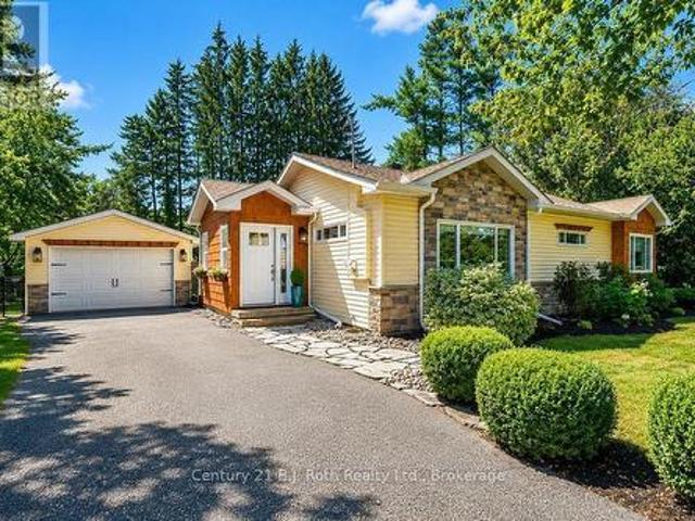 74 Bass Line, Oro Medonte Prices Corners, ON, L3V 0J9 house for sale | Listing ID S13678 | Royal LePage