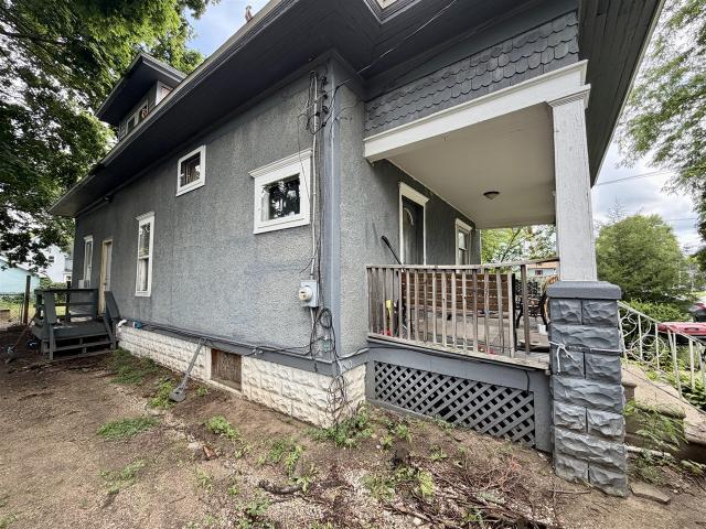 74 Bidwell Street