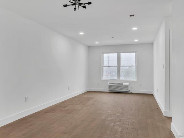 74 Broadway, Unit 2B, Freeport, NY 11520 | MLS #957386