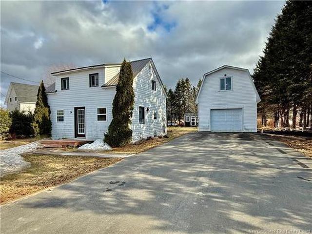 74 De L'Ecole St, Rogersville, NB, E4Y 1V7 house for sale | Listing ID NB136356 | Royal LePage