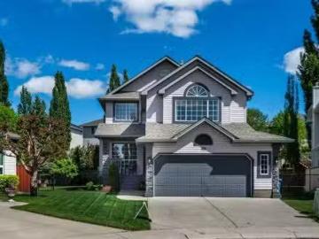 74 Douglasview Circle Se, Calgary, AB, T2Z 2P4 house for sal.