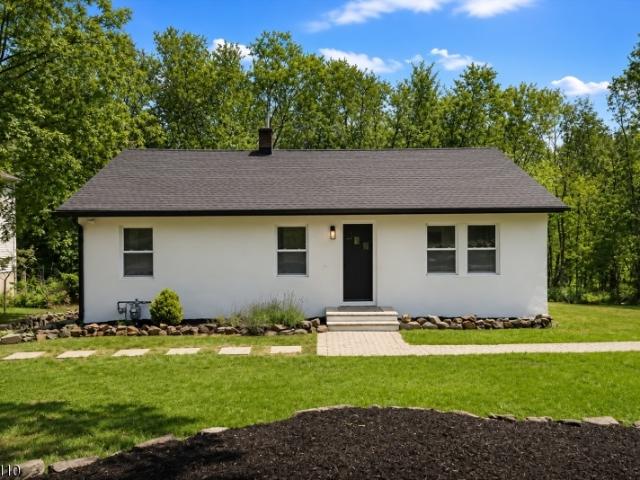 74 Hook Mountain Rd