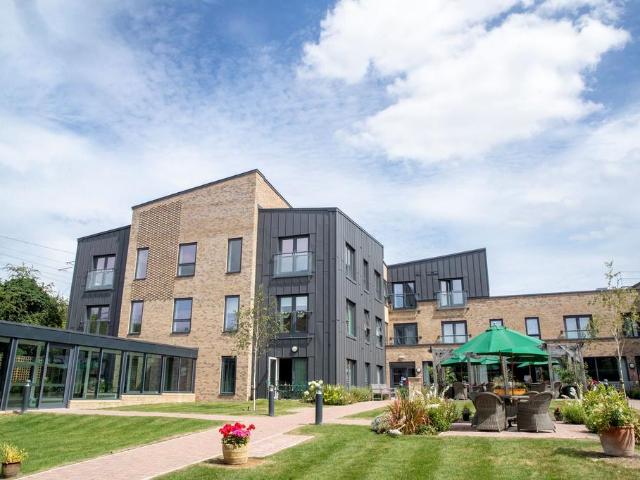 74 Icknield Way, Baldock SG7 2 bed retirement property to rent £4,720 pcm £1,089 pw