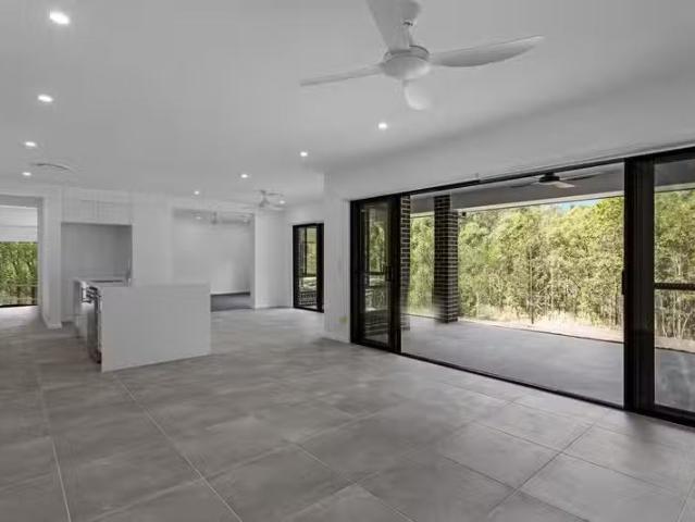 74 Miandetta Drive, Advancetown, QLD 4211 House for Rent