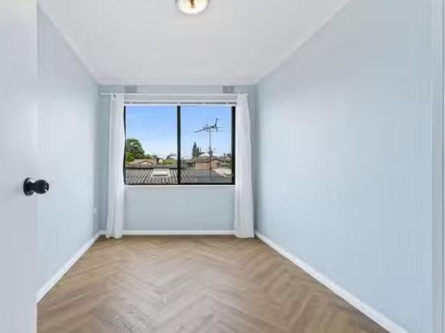 7/4 Mooney Street, Strathfield South, NSW 2136