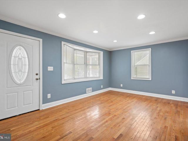 74 Northwood Dr, Lutherville Timonium, MD 21093 | MLS #MDBC2167