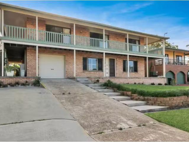 74 Norman Street, LAURIETON House for rent Listed by Mel Coll.