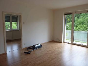 74 qm 3 1/2 Zi Whg. mit Balkon Nähe LKH um ca. 970€ mtl. privat zu vermieten, 2er WG geeignet