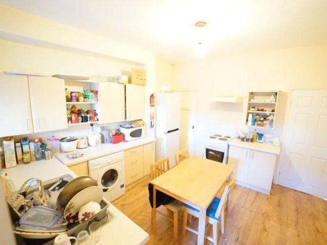 74 Radford Boulevard, Radford. 3 bed house to rent £1,625 pcm £375 pw