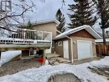 7506 Columbia Avenue, Radium Hot Springs, BC, V0A 1M0 house.