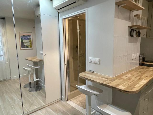 75002 Paris Appartement situé rue des Petits Carreaux