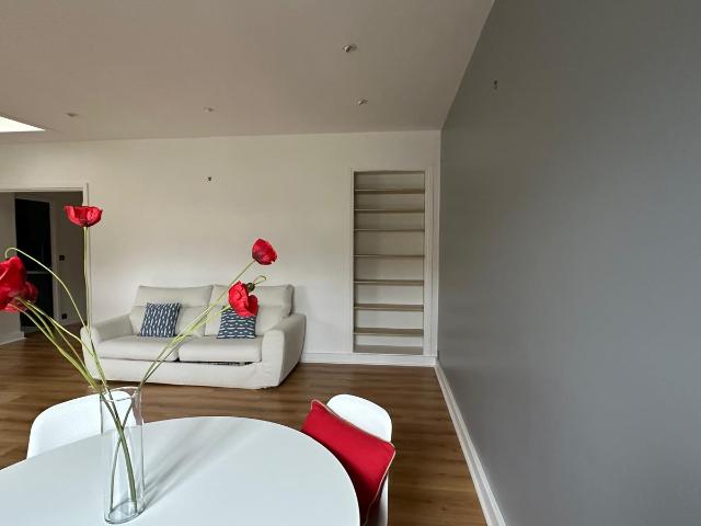 75007 PONT DE L'ALMA BOSQUET APPARTEMENT 68 m² Dernier étage Ascenseur