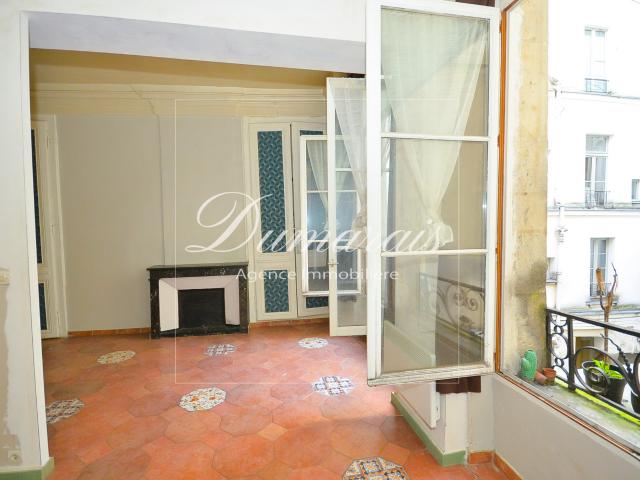 75004 Paris APPARTEMENT 2 PIECES
