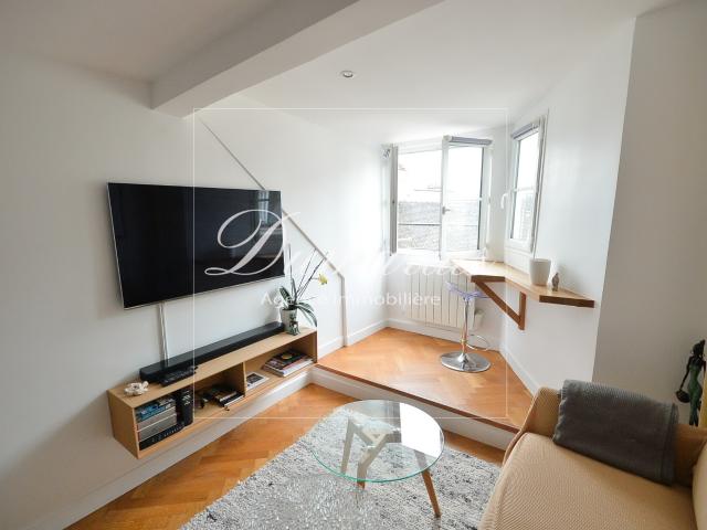 75004 Paris APPARTEMENT 2 PIECES DE CHARME