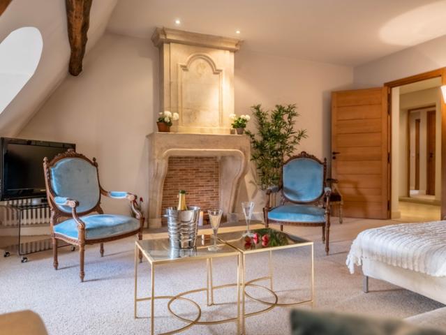75004 Place des Vosges Pavillon de la Reine, Duplex, 6 p