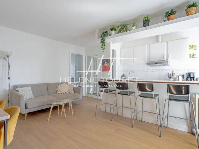 75009 Paris Appartement meublé 3 pièces 64.71m² 2 300 € Charges Comprises/mois