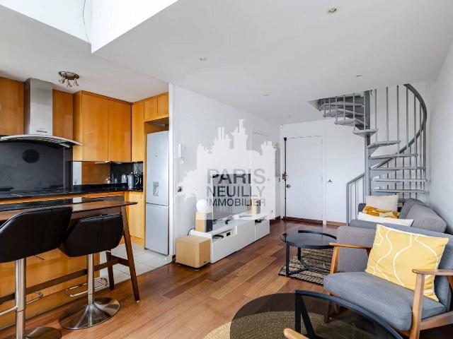 75017 RUE AUMONT THIEVILLE 2/3 PIECES MEUBLE EN DUPLEX + VUE