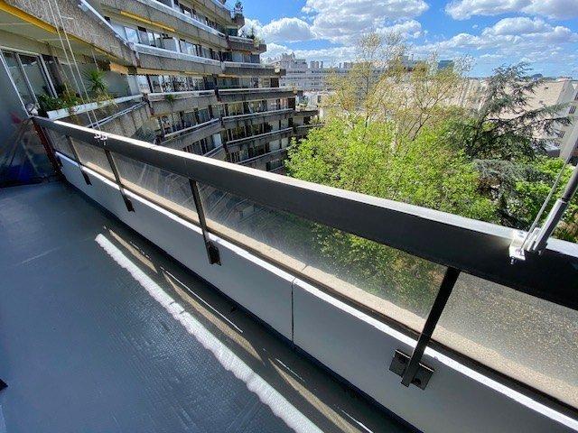 75015 Paris Convention / Alleray Appartement 2 pièces 46m²