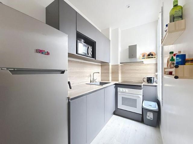 75015, Rue Cambrone, immeuble ART DECO, Appartement 3 pièces 49m²