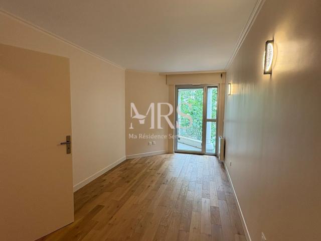 75016 Paris Métro Mirabeau Appartement 2 pièces 52m²