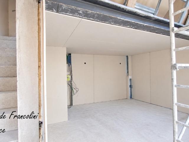75019 A vendre Duplex 29,40m2 dernier étage Quartier Mouzaia 1 chambres proche L7bis et L11 et Parcs