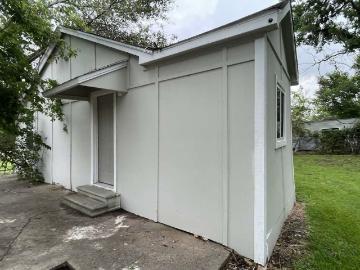 7502 Bywood St, Houston, TX 77028 | MLS #85221