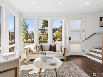 7502 32nd Ave NE, Unit A, Seattle, WA 98115 | MLS #2505