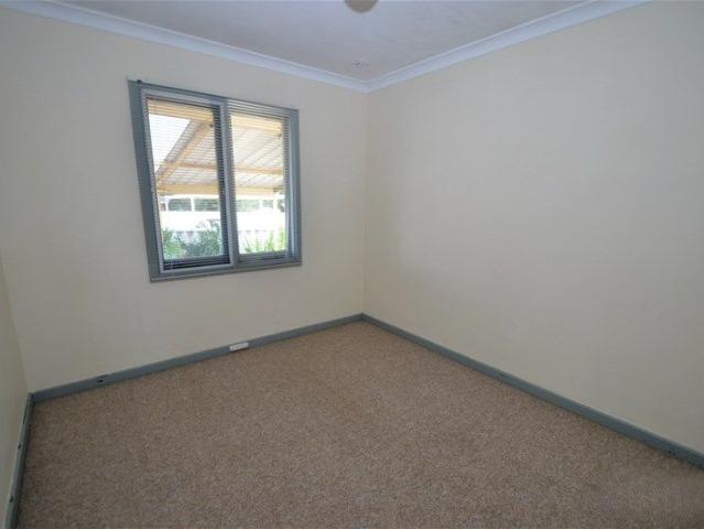 $750/w Fully Furnished & Freshly Renovated 3B – Move Straight In!