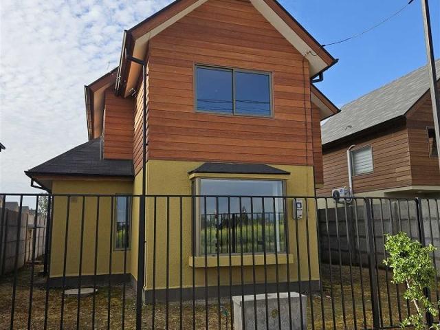 $ 750.000 Casa en Arriendo en Curicó 4 dormitorios 4 baños / Vivax Propiedades