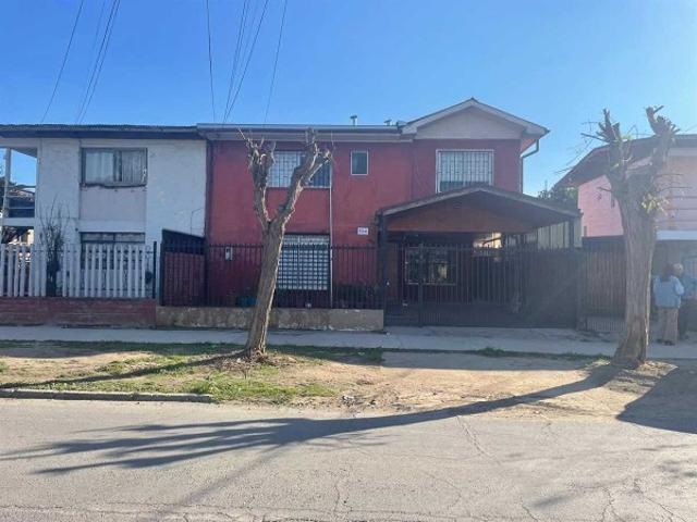 $ 750.000 Casa en Arriendo en Melipilla 6 dormitorios 2 baños / Corredores Premium Chile SpA