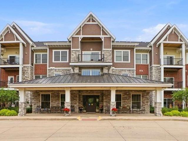 750 E Foster Rd Unit 116, Iowa City, IA 52245