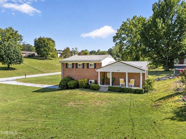 750 Fox Meadow Ln, Bristol, VA 24201