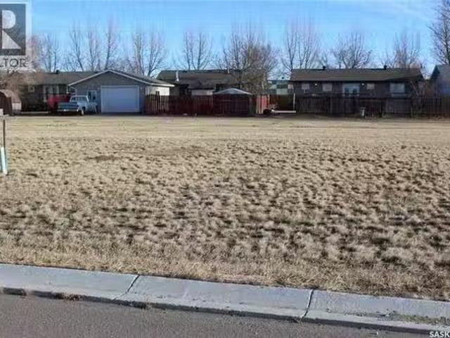 750 Kelly Drive, Shaunavon, SK, S0N 2M0 vacant land for sale.
