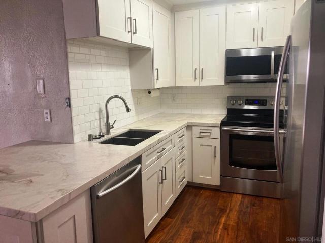 750 State St 216