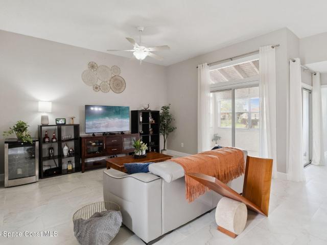 750 Pine Island Dr, Melbourne, FL 32940 | MLS #1073