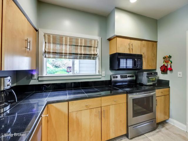 750 Zorn Ave 43
