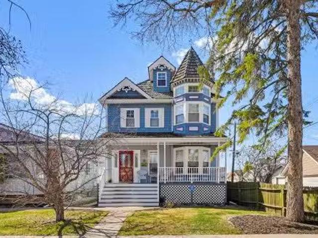 7514 105A Street, Edmonton, AB, T6E 4V1 house for sale List.