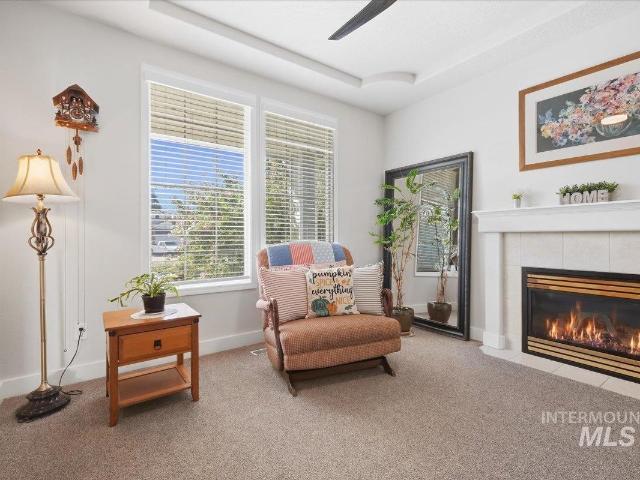 7515 E Nottingham