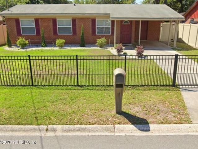 7518 Leroy Dr, Jacksonville, FL 32244
