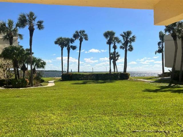 7510 Sunshine Skyway Ln S, Unit T13, St. Petersburg, FL 33711 | MLS #A4670