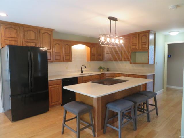 7511 Middlefield Road