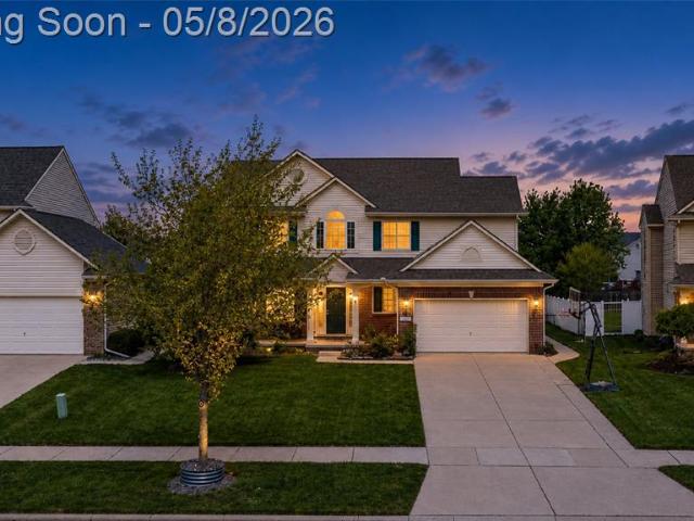 7525 Roxbury Drive