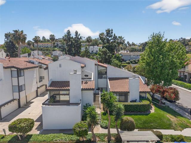 7526 Jerez Ct, Unit 4, Carlsbad, CA 92009 | MLS #SW26075