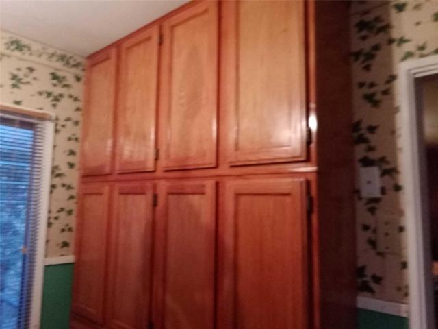 7520 Delafield Ln