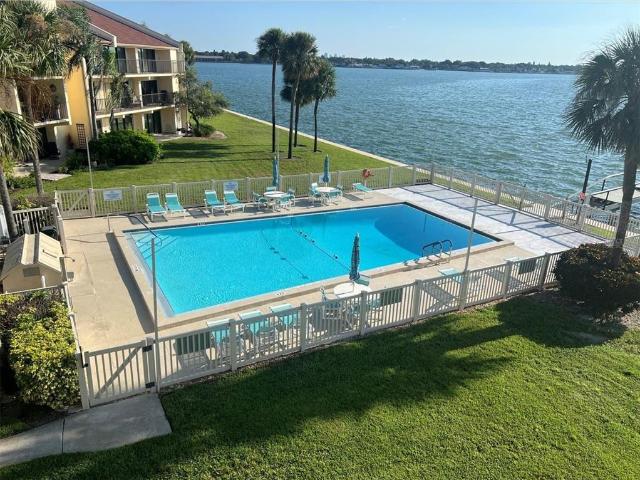 7520 Sunshine Skyway Ln S, Unit T18, St. Petersburg, FL 33711 | MLS #TB8490