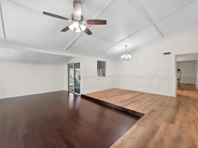 7520 Weatherwood Court