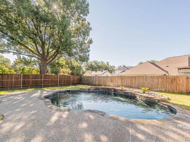 7536 Oak Park Drive