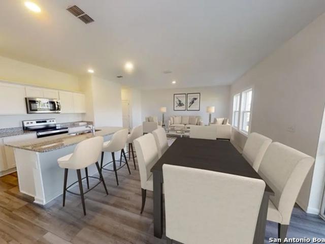 7536 Cottontail Cliff